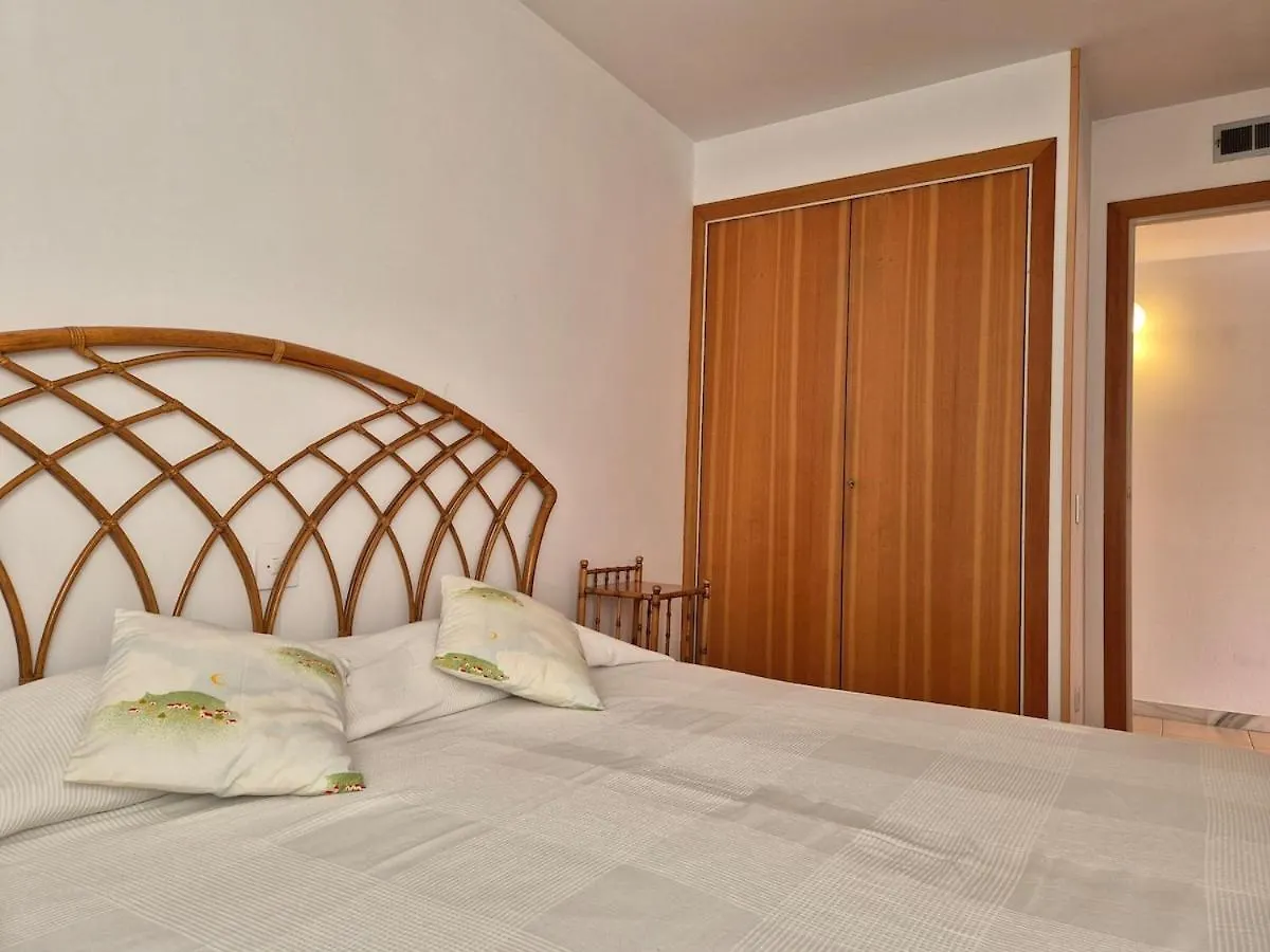 Apartment At037 Els Pins, Primera Linea, Piscina, Vistas Torredembarra Spain